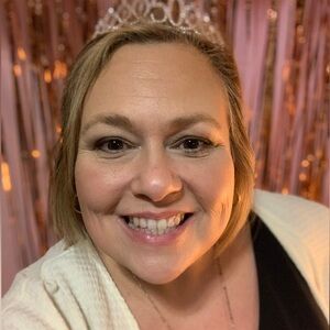 Meet your Posher, Posh